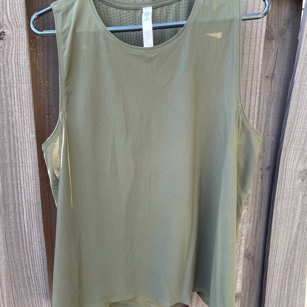 LIMITED EDITION LULULEMON TANK